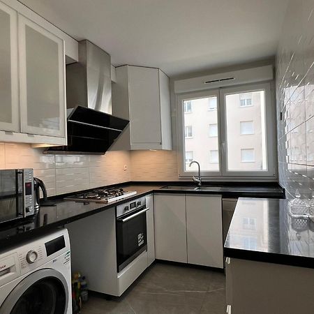 Location 3 Chambres Spacieuses Dans Appartment 2 Mn Rer Bussy Saint Georges Exterior photo