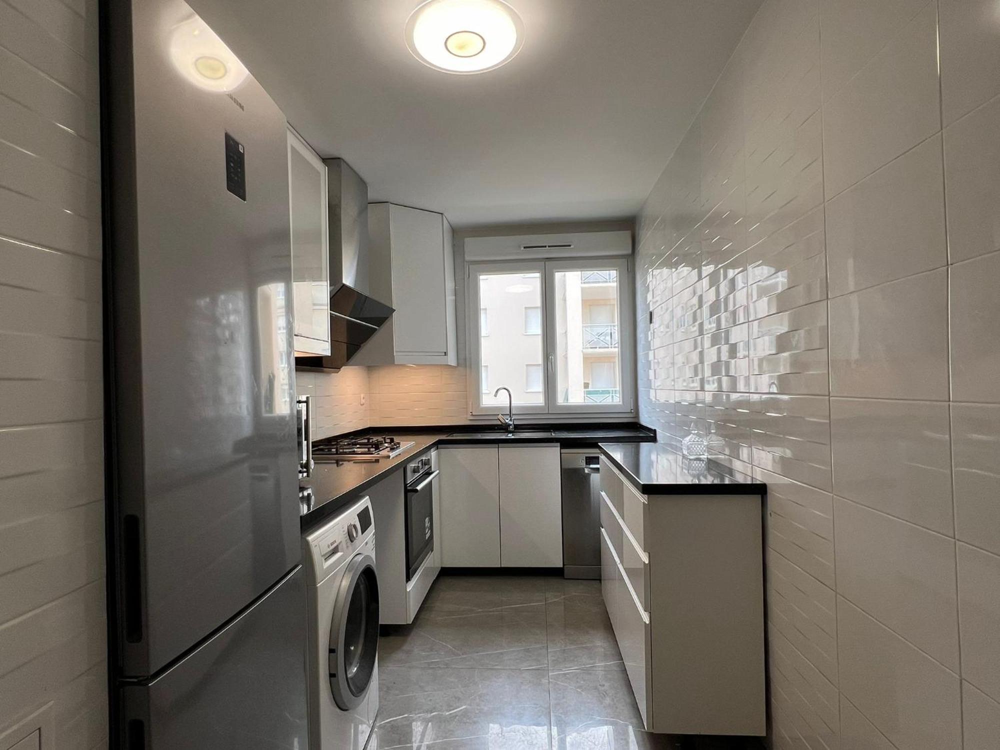 Location 3 Chambres Spacieuses Dans Appartment 2 Mn Rer Bussy Saint Georges Exterior photo